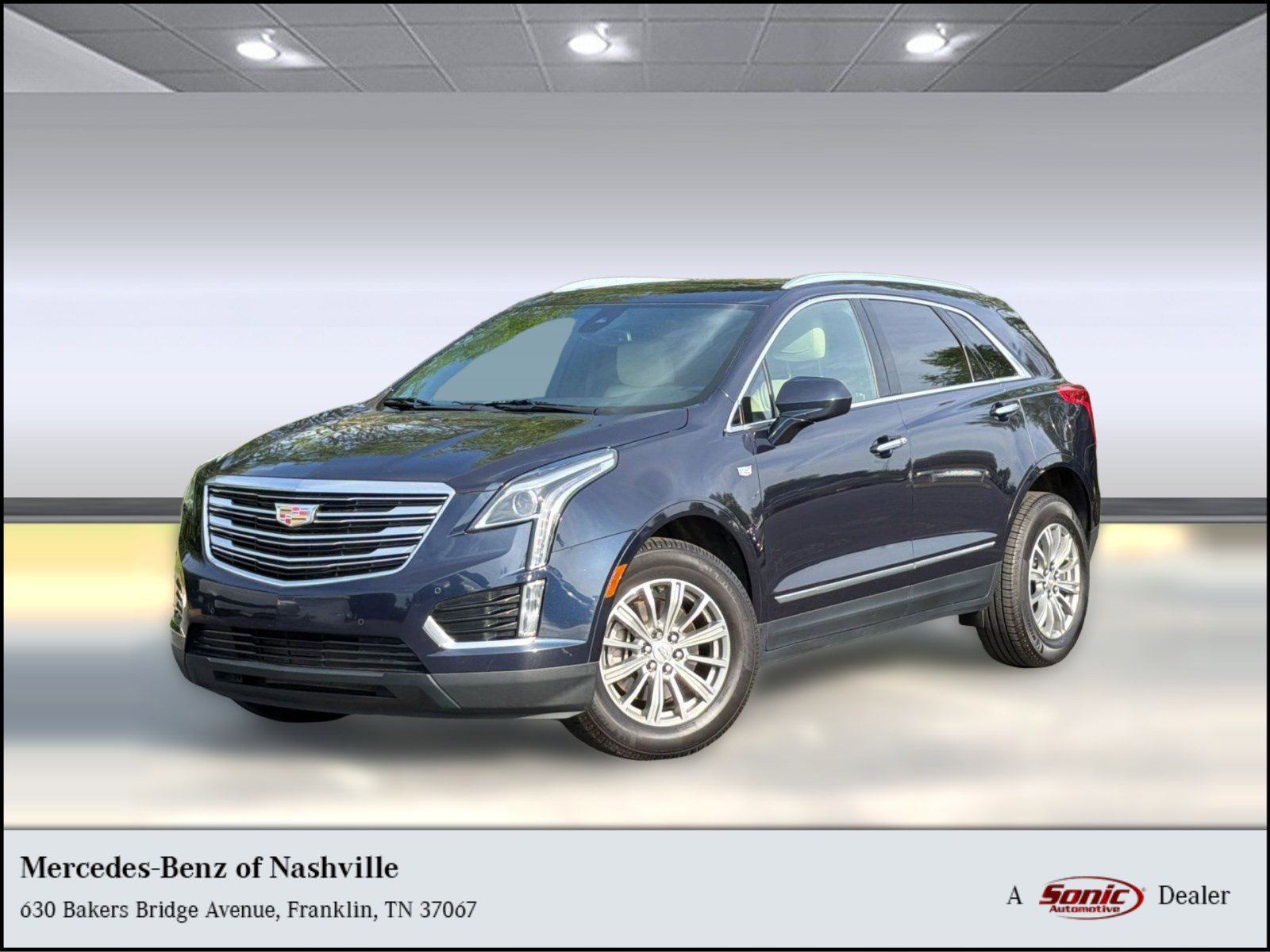 Used 2017 Cadillac XT5 Luxury w/ Driver Awareness Package FWD image 1