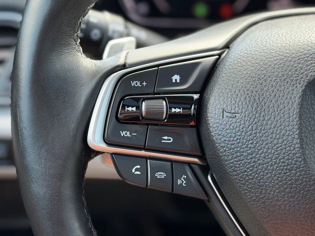 Used 2019 Honda Accord Touring image 12