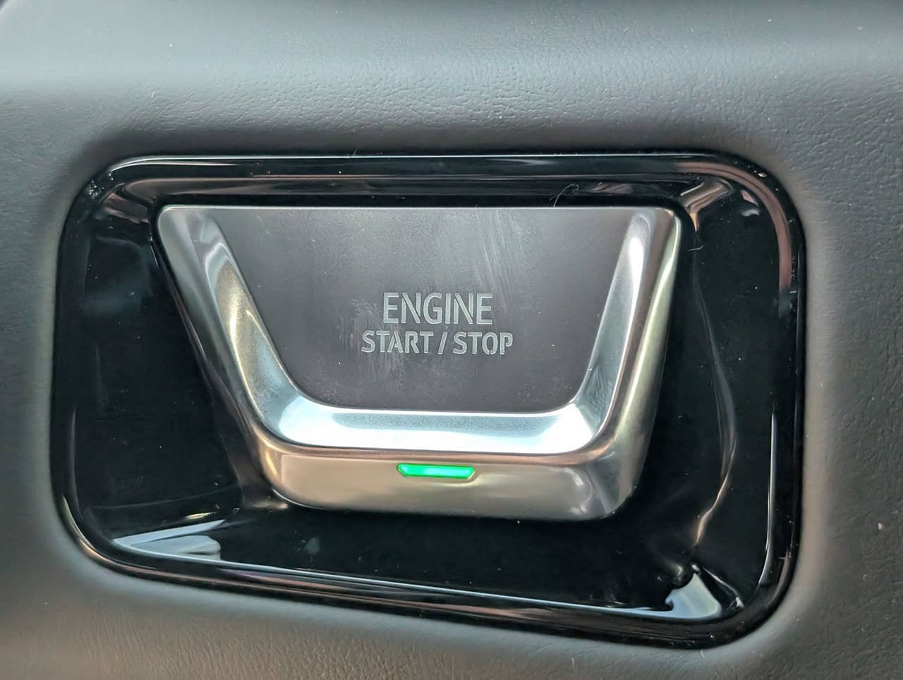 New 2026 GMC Yukon AT4 Ultimate AWD/4WD image 14