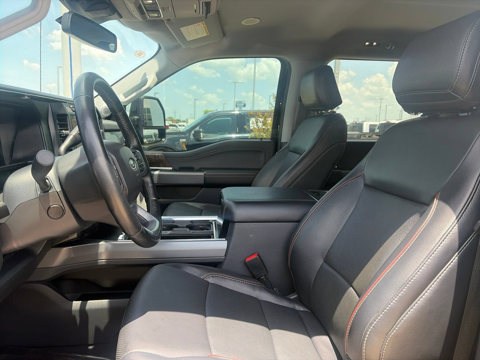 Used 2023 Ford F350 Lariat w/ Lariat Ultimate Package AWD/4WD image 14