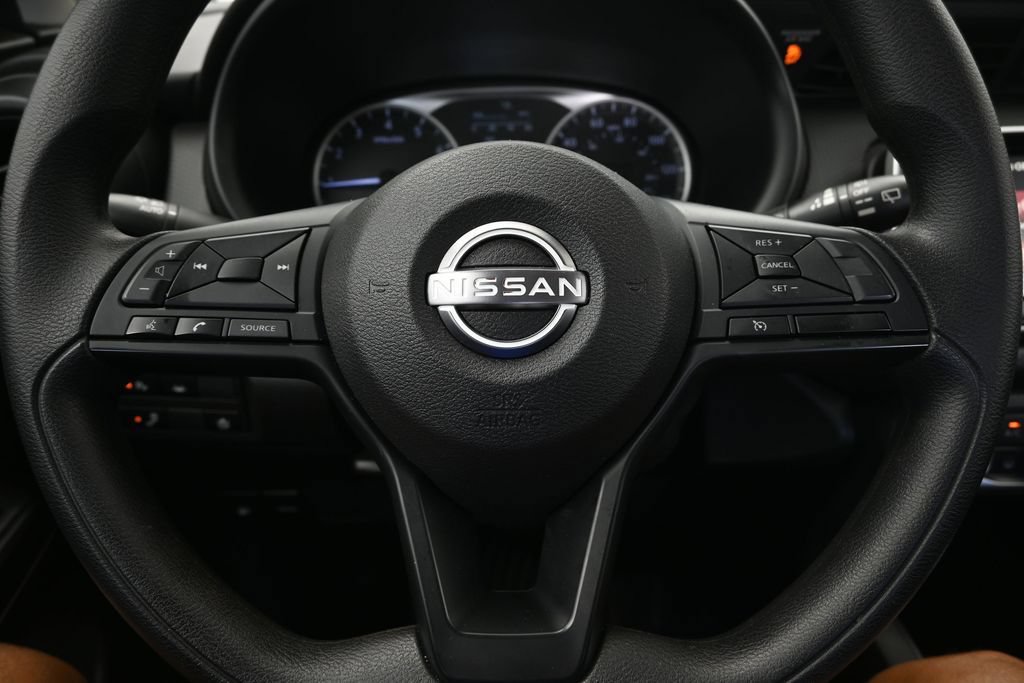 Used 2025 Nissan Kicks Play S FWD image 30