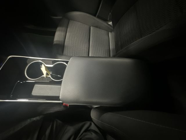 Used 2025 Chevrolet Equinox LT w/ Safety and Technology Package FWD image 28