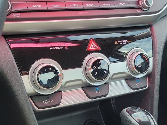 Used 2019 Hyundai Elantra SE w/ Cargo Package FWD image 19
