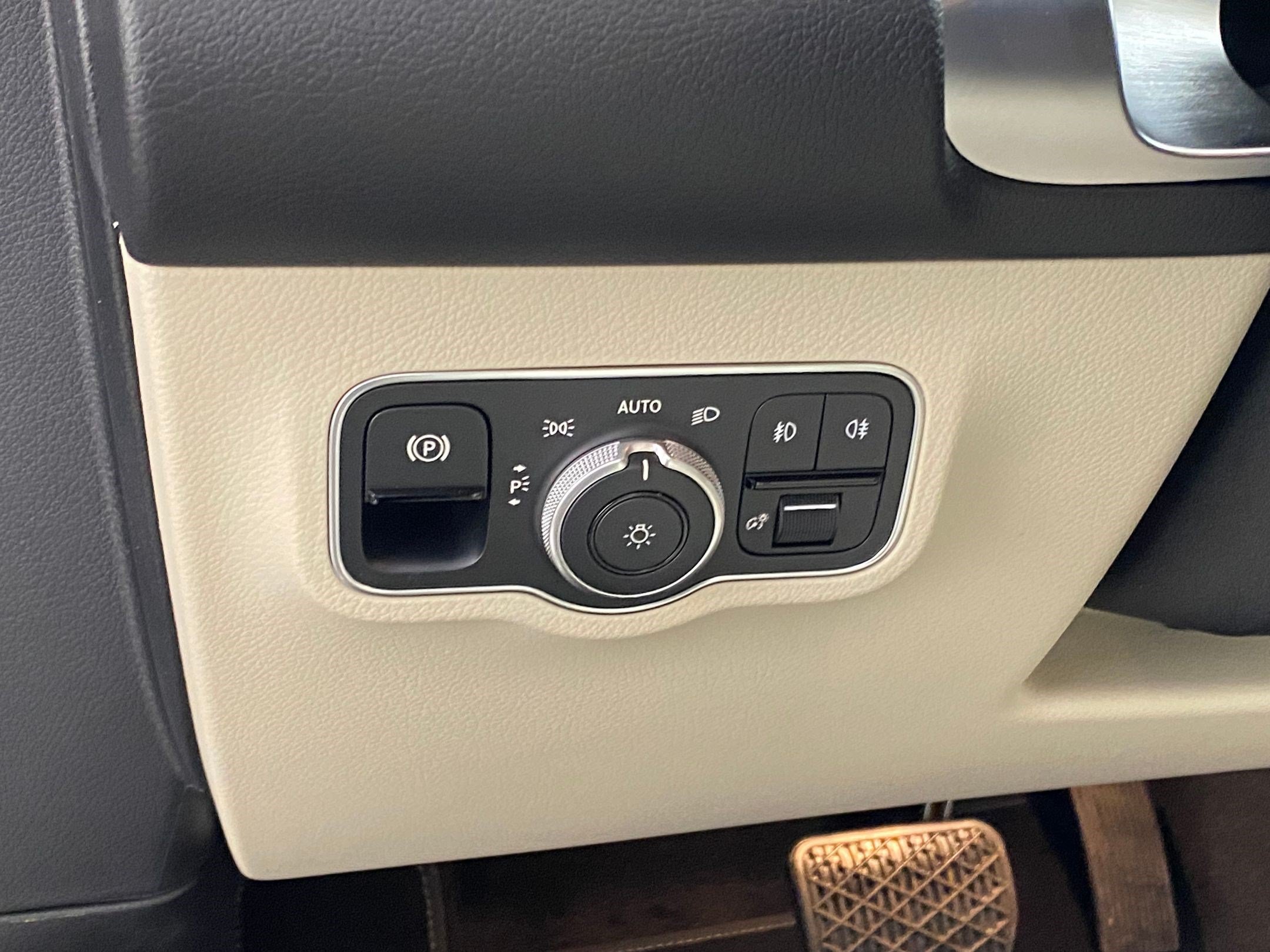 Certified 2026 Mercedes-Benz GLB 250 4MATIC image 19