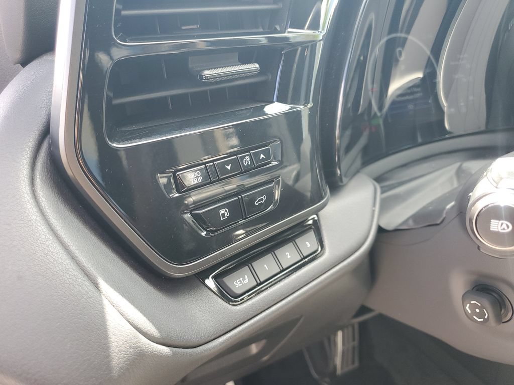Used 2025 Lexus TX 500h AWD w/ Technology Package image 26