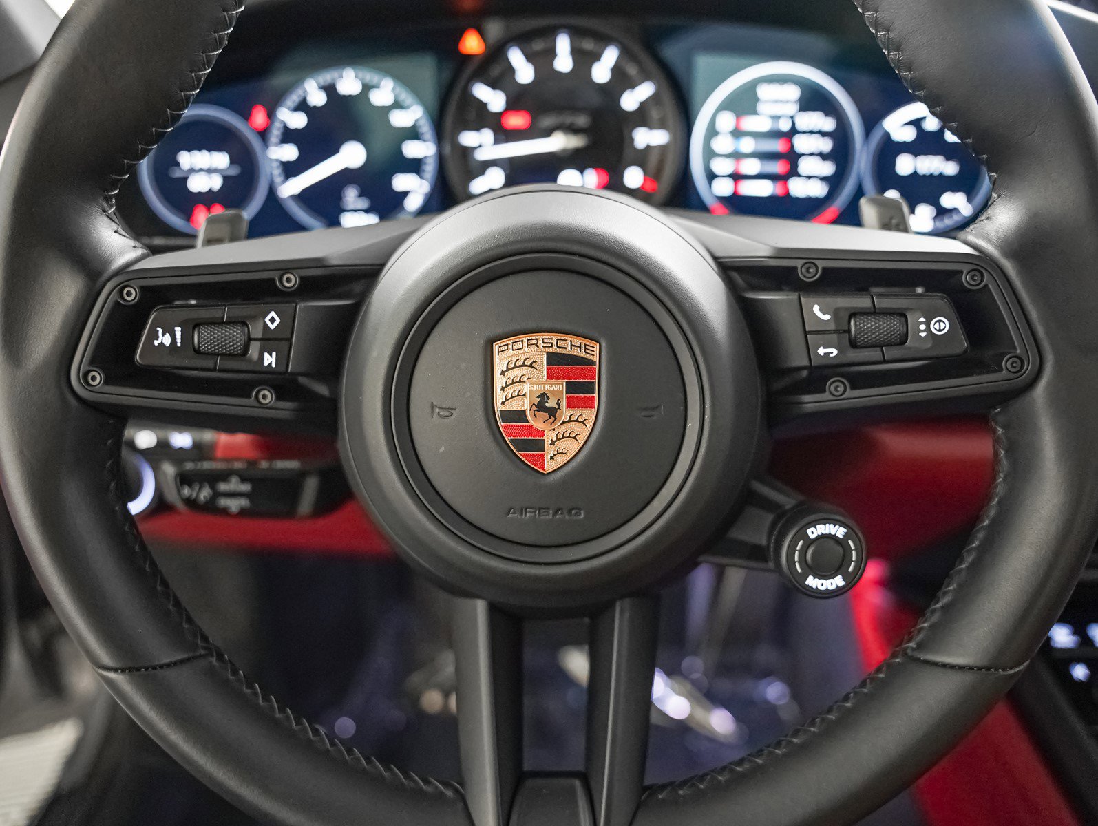 Used 2024 Porsche 911 Carrera 4 GTS image 16