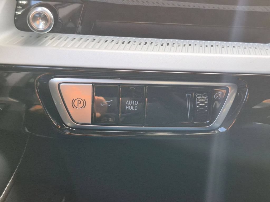 Certified 2026 Cadillac Optiq Sport 1 RWD image 32