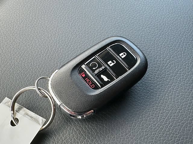 Used 2025 Honda Pilot Black Edition image 34