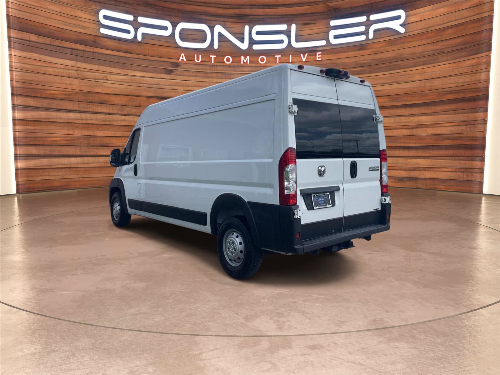 Used 2023 RAM ProMaster 2500 w/ Premium Appearance Group FWD image 3