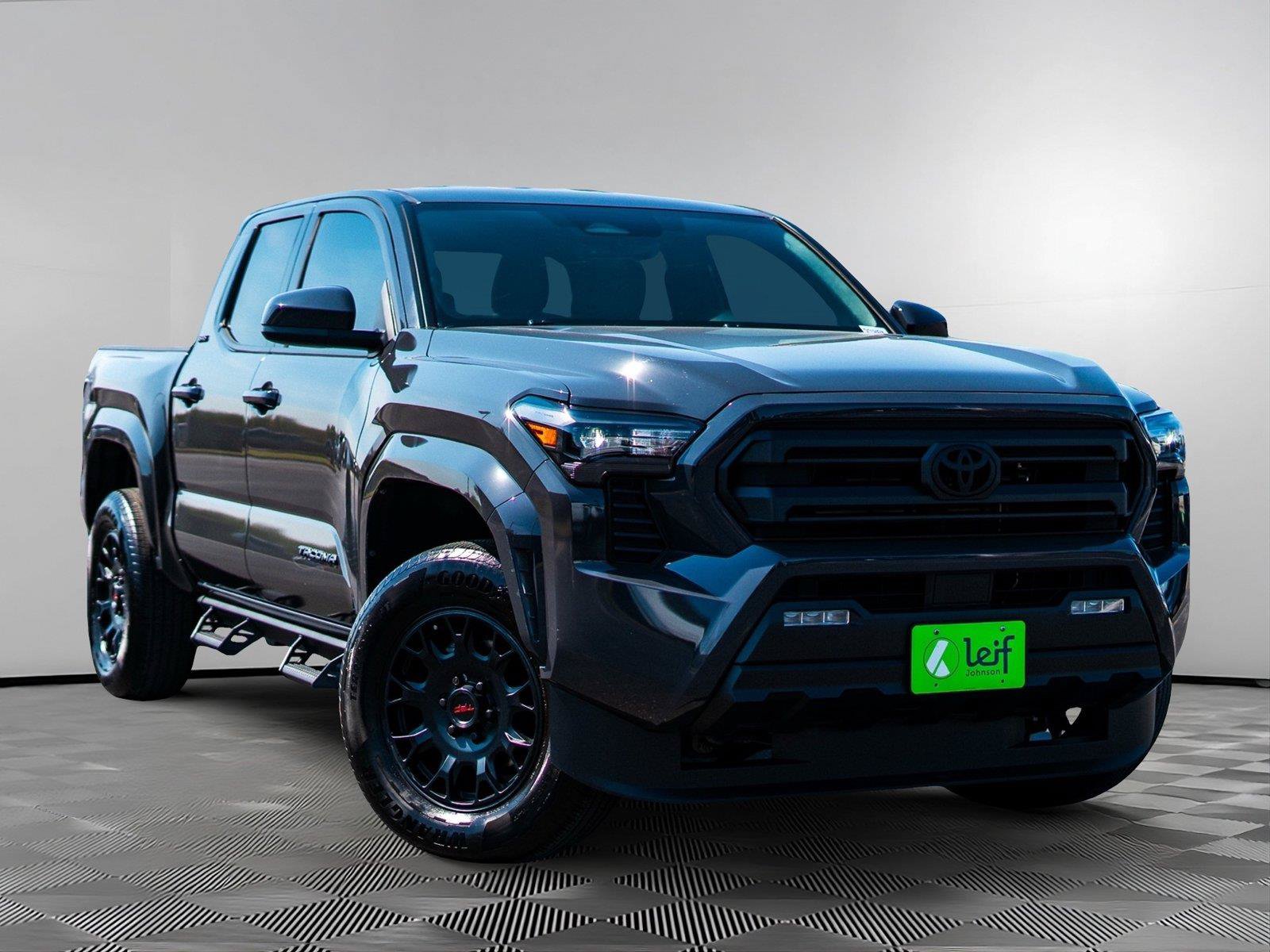 Used 2025 Toyota Tacoma SR5