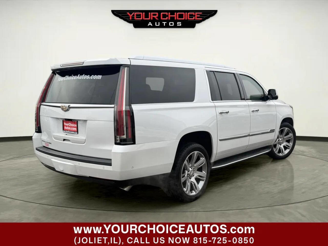 Used 2017 Cadillac Escalade ESV Luxury image 11