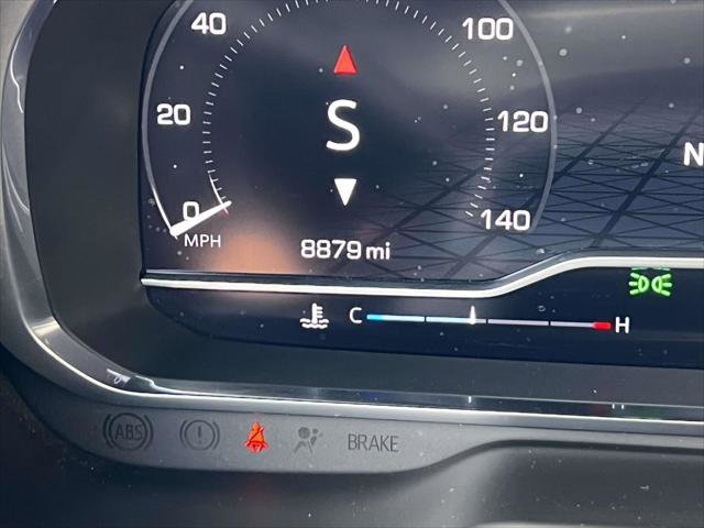 Used 2023 GMC Yukon SLT image 30