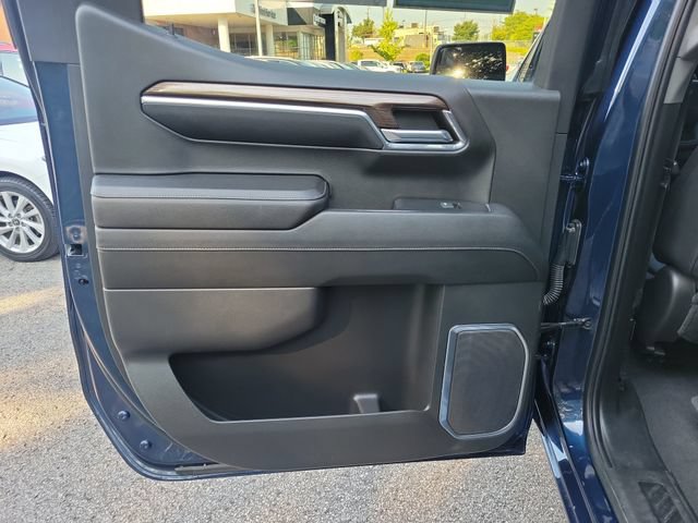 Used 2023 Chevrolet Silverado 1500 RST AWD/4WD image 11