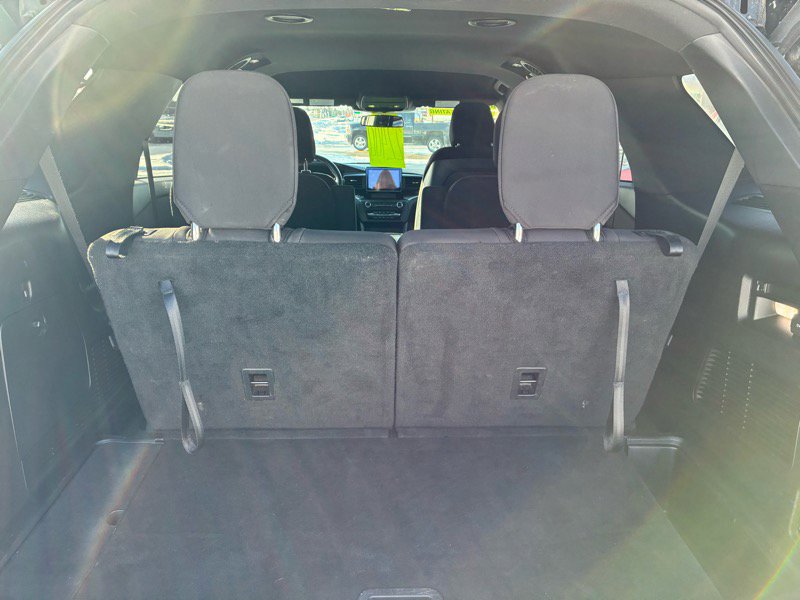 Used 2020 Ford Explorer XLT image 11