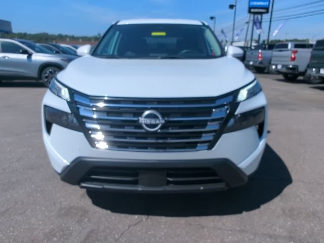 Used 2024 Nissan Rogue SV AWD/4WD image 4