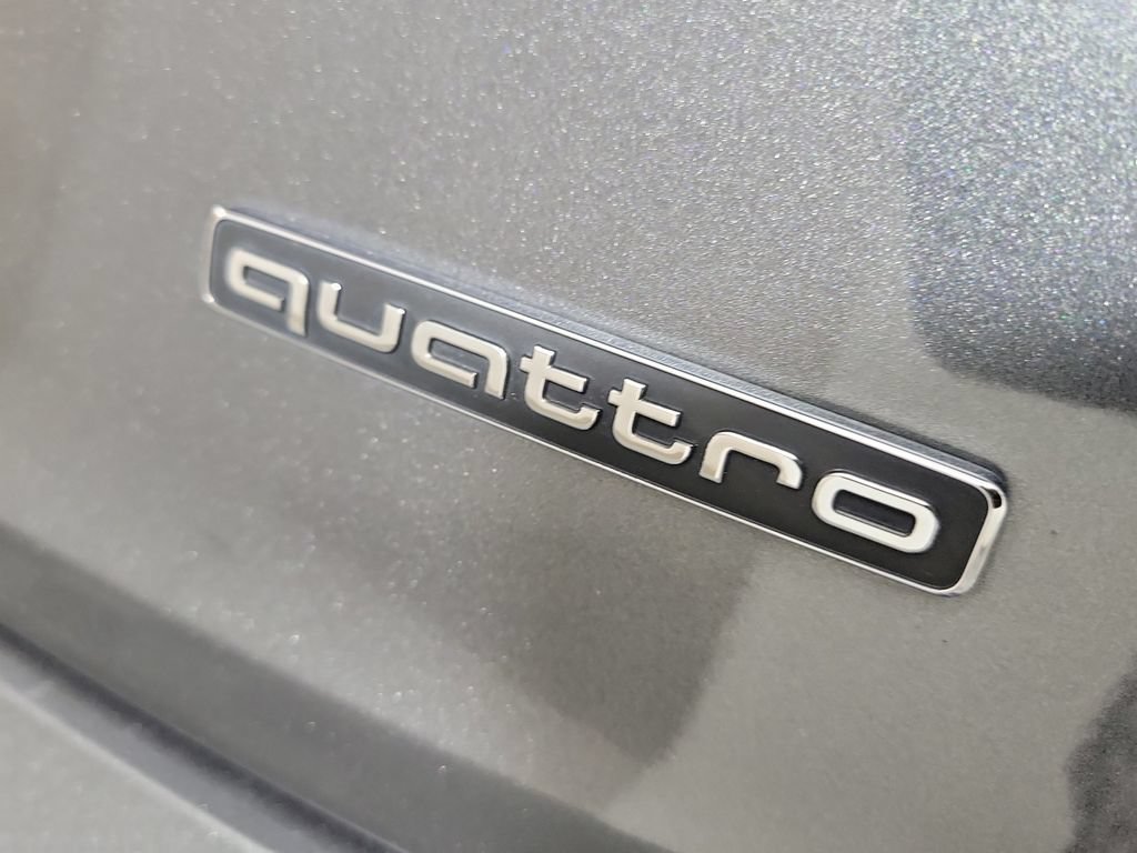 Used 2023 Audi Q5 e Prestige w/ Prestige Package AWD/4WD image 7