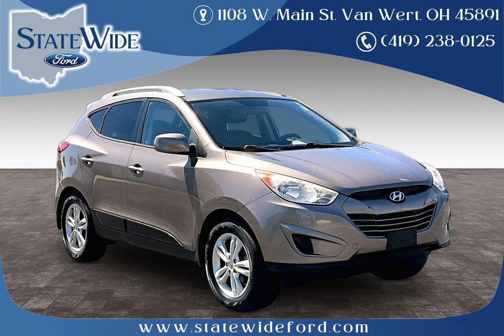 Used 2011 Hyundai Tucson GLS w/ Navigation Pkg 2 FWD image 1