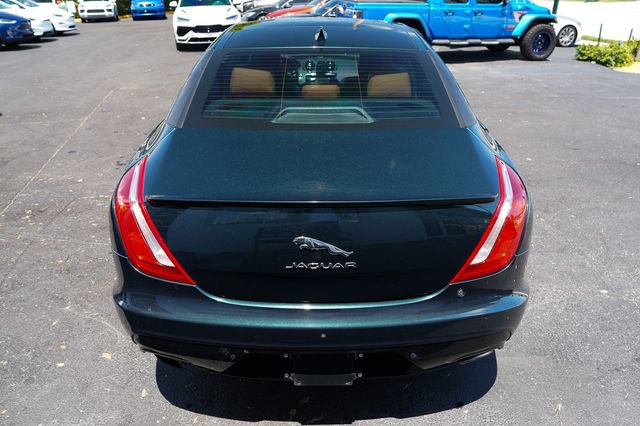 Used 2016 Jaguar XJ R-Sport RWD image 11