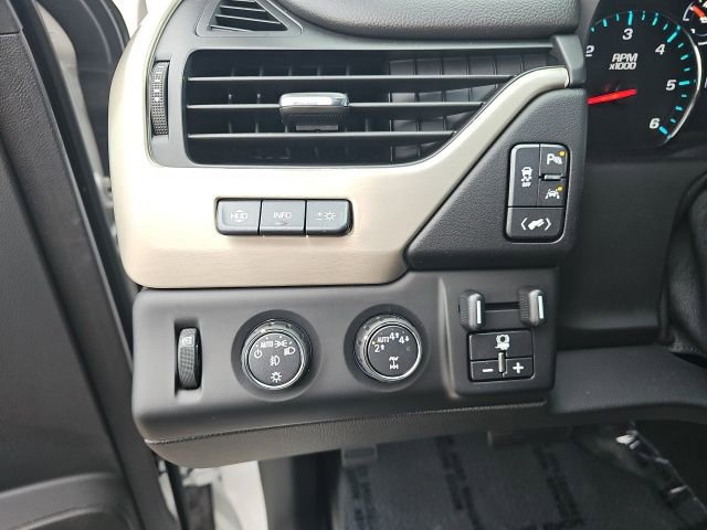 Used 2018 GMC Yukon XL Denali w/ Open Road Package image 17