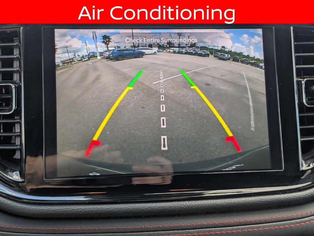 Used 2025 Dodge Durango GT AWD/4WD image 18