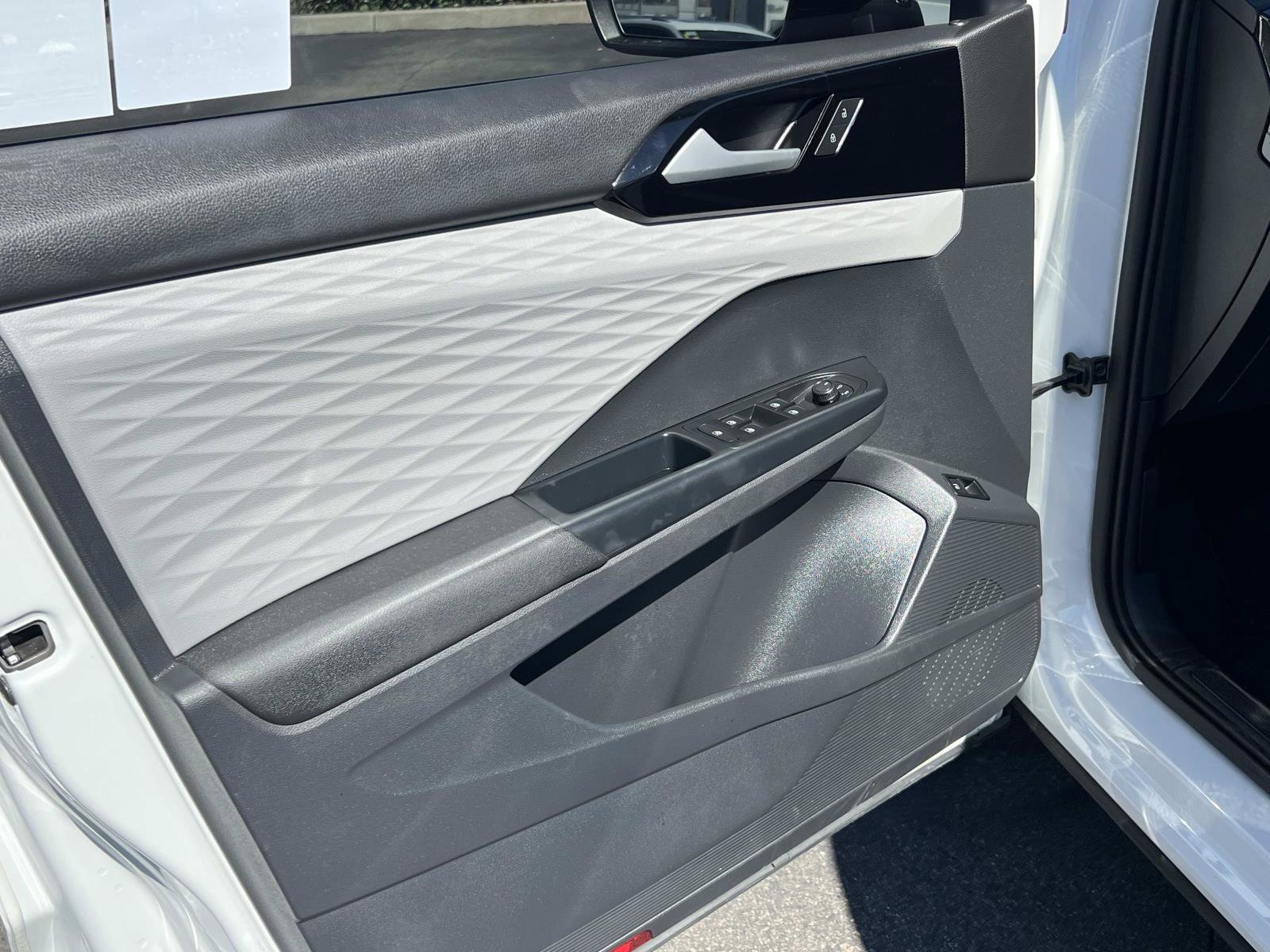 Certified 2023 Volkswagen Taos S image 6