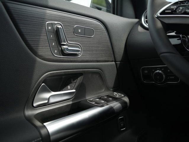 Certified 2026 Mercedes-Benz GLA 250 4MATIC image 25