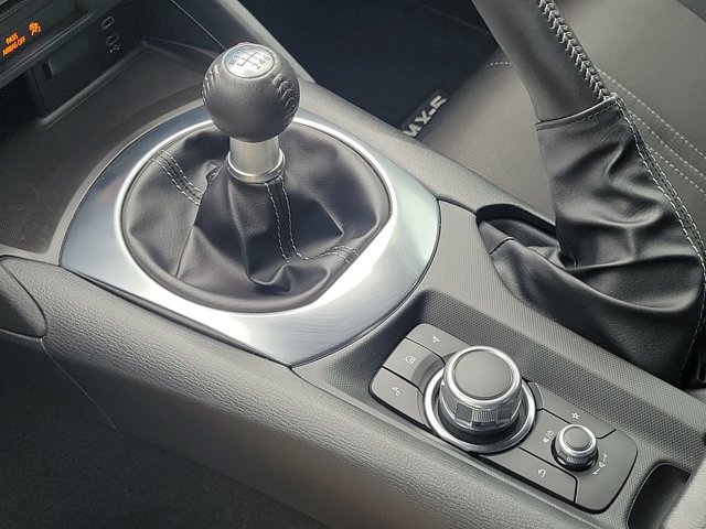 Used 2025 MAZDA MX-5 Miata Sport RWD image 22