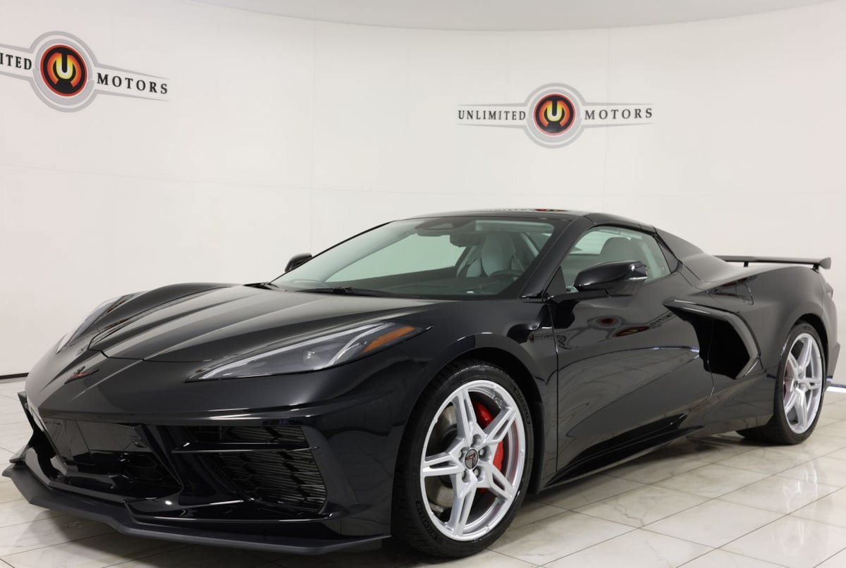 Used 2025 Chevrolet Corvette Stingray Premium Conv w/ Z51 Performance Package RWD image 35