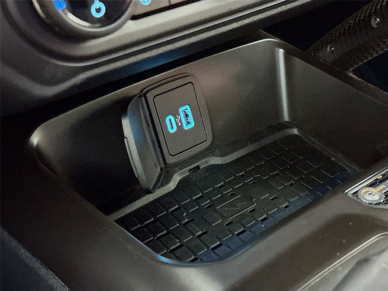 Used 2024 Ford Bronco Raptor w/ Interior Carbon Fiber Pack 6 AWD/4WD image 16