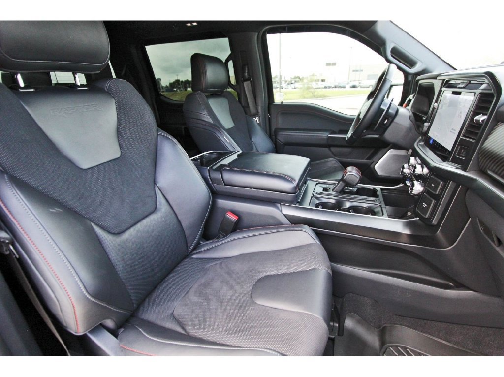 Certified 2025 Ford F150 Raptor AWD/4WD image 39