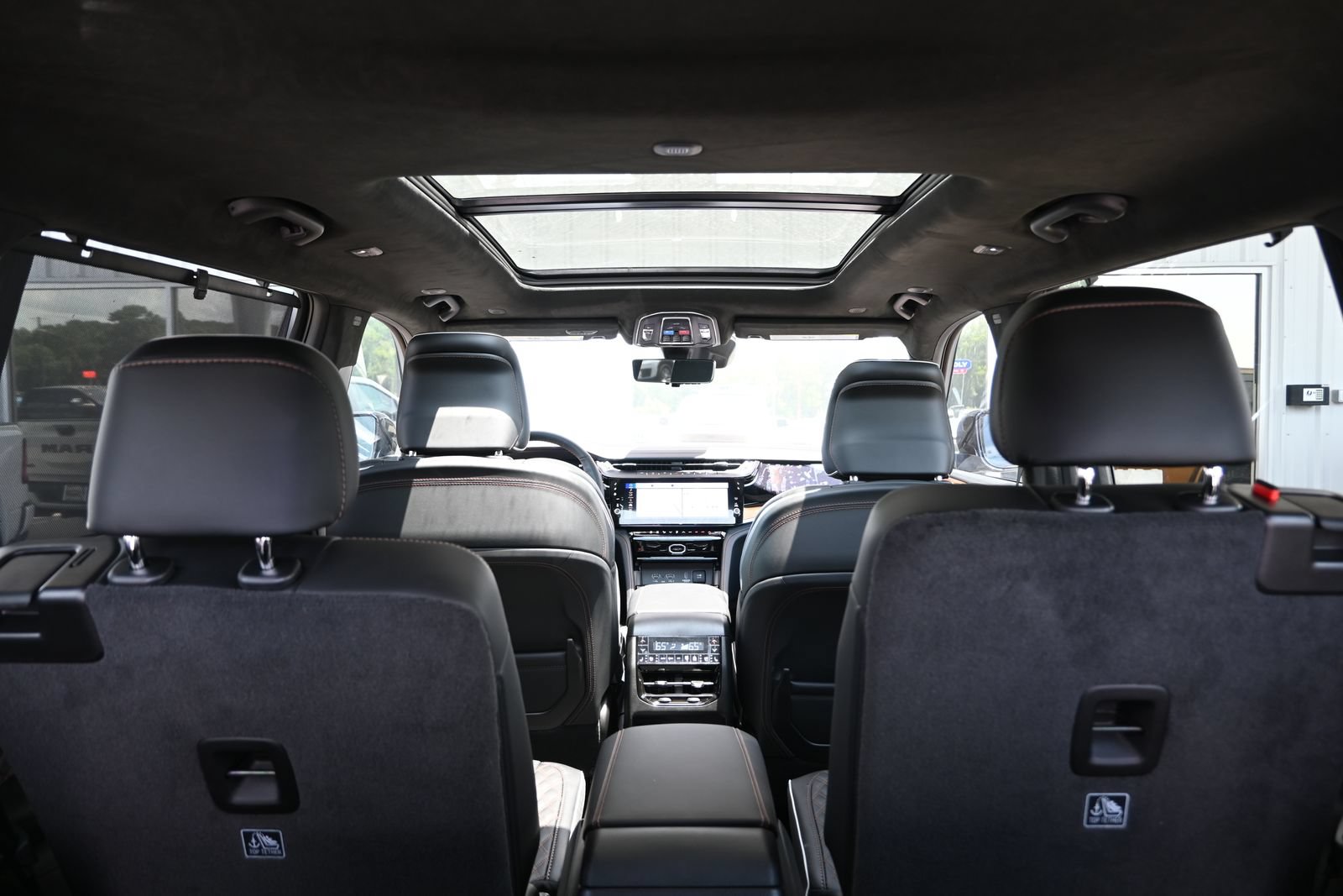 New 2026 Jeep Grand Cherokee L Summit AWD/4WD image 41