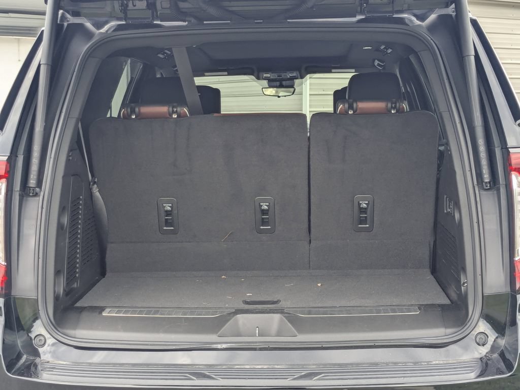 Used 2023 GMC Yukon Denali Ultimate w/ LPO, Floor Liner Package AWD/4WD image 14