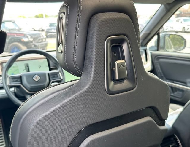 Used 2024 Rivian R1S Adventure AWD/4WD image 26