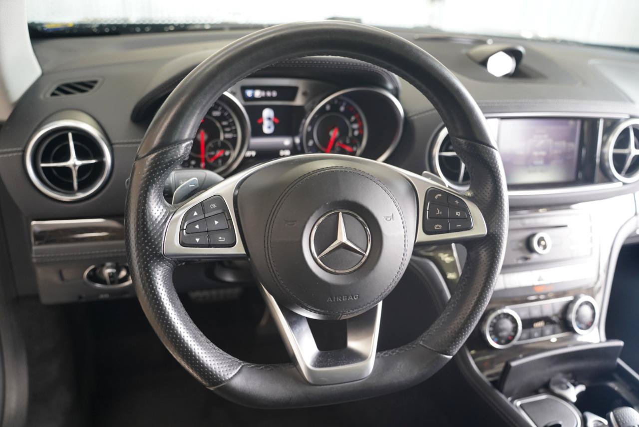 Used 2017 Mercedes-Benz SL 450 image 12