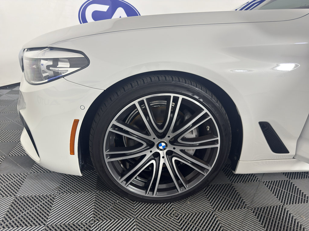 Used 2020 BMW 540i w/ M Sport Package RWD image 12