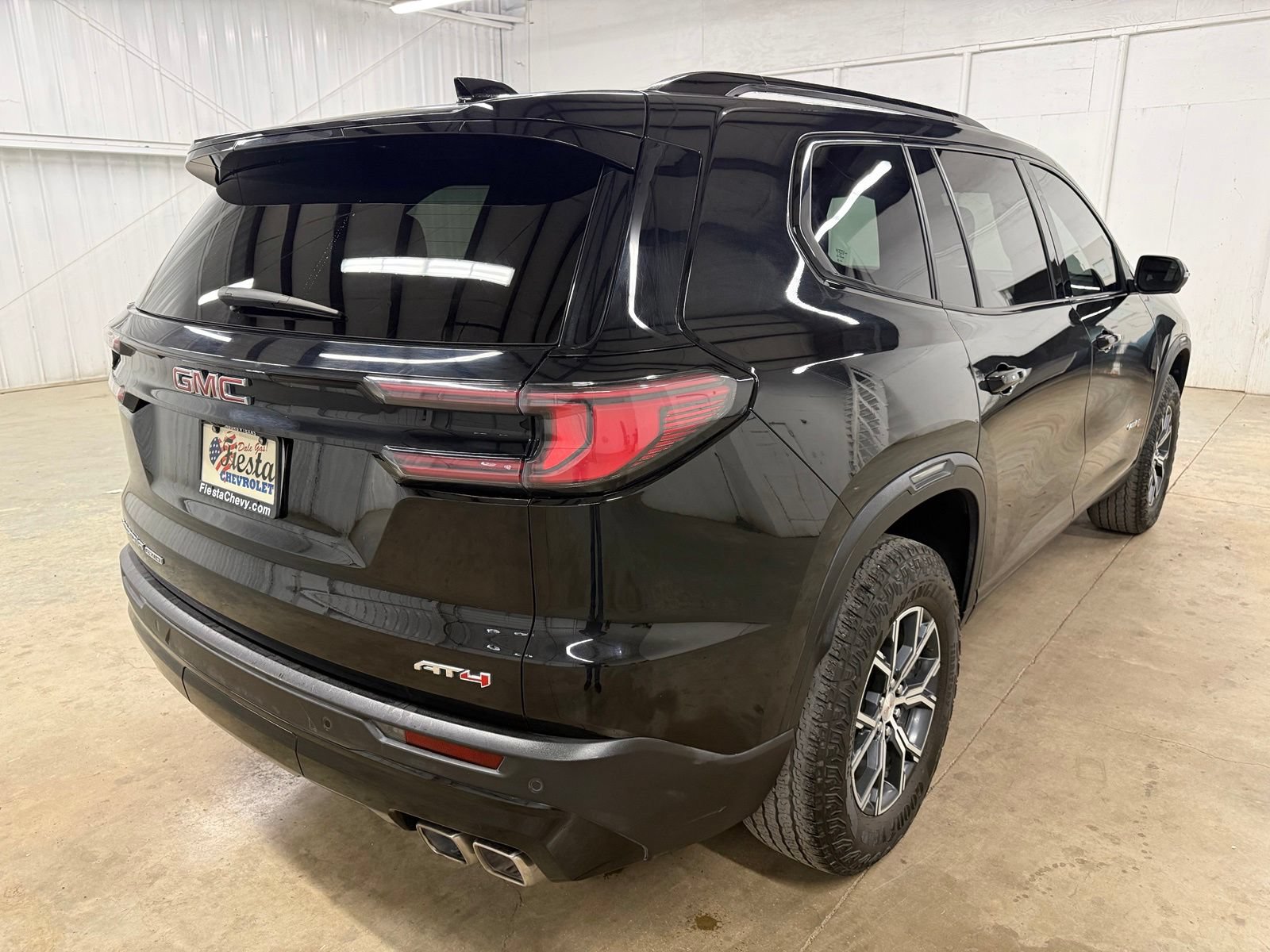Used 2024 GMC Acadia AT4 w/ Luxury Package AWD/4WD image 6