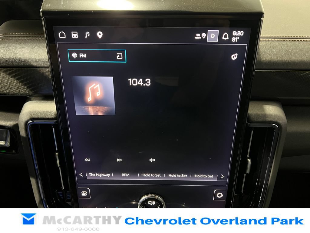 Used 2025 GMC Yukon AT4 w/ AT4 Premium Plus Package AWD/4WD image 21