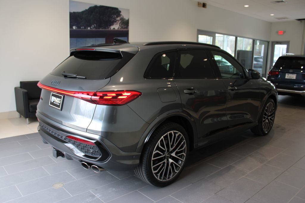 New 2026 Audi SQ5 Premium Plus image 18