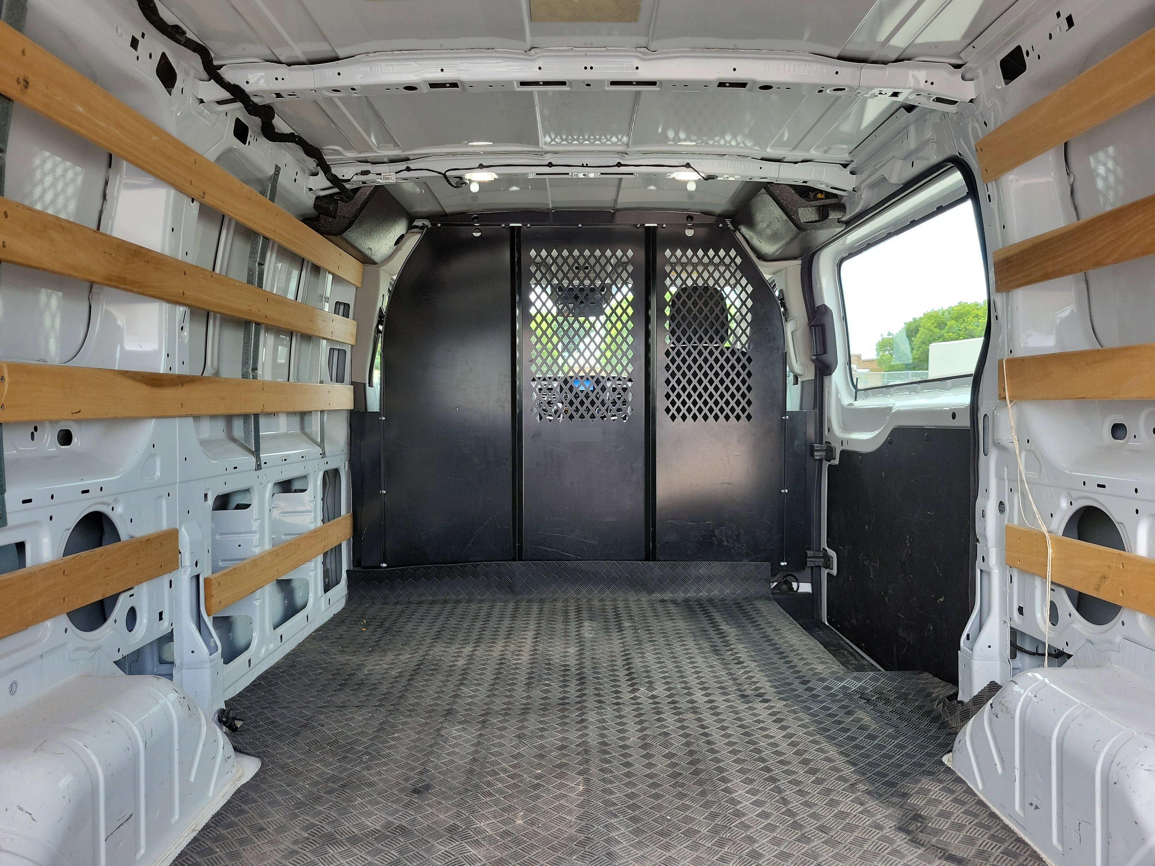 Used 2024 Ford Transit 250 Low Roof w/ Exterior Upgrade Package RWD image 14