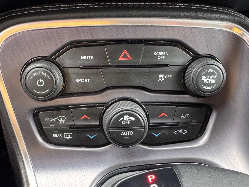Used 2017 Dodge Challenger SXT RWD image 26