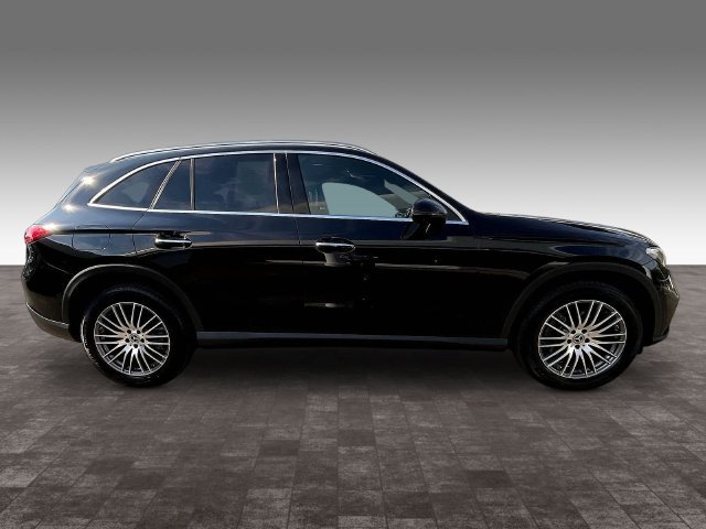 Used 2026 Mercedes-Benz GLC 300 4MATIC image 8