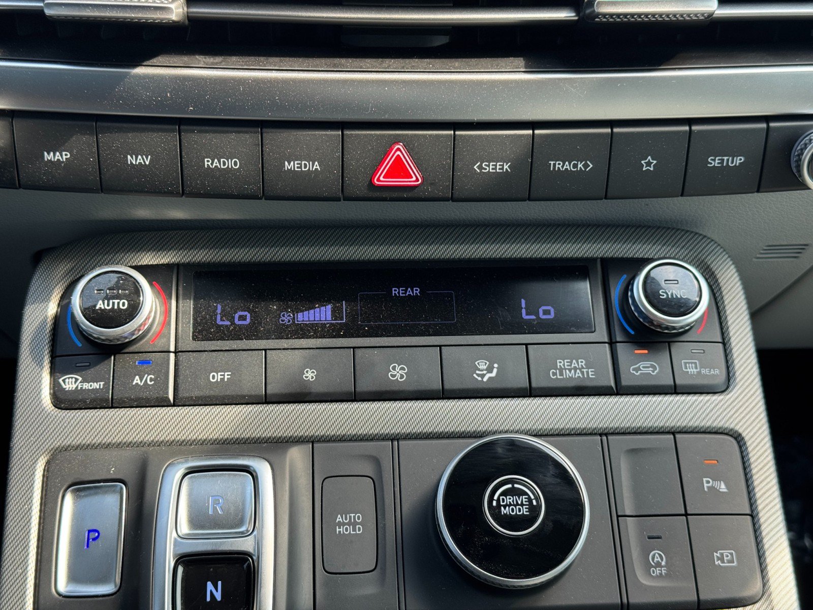 Used 2025 Hyundai Palisade SEL FWD image 25