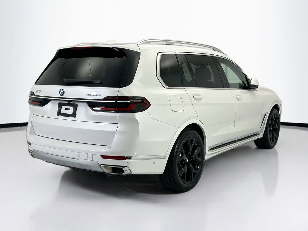 Used 2026 BMW X7 xDrive40i image 5