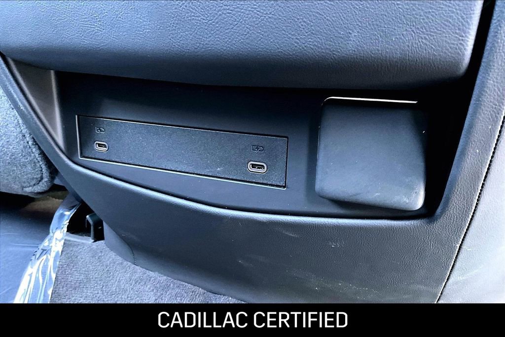 Certified 2025 Cadillac Escalade ESV Premium Luxury RWD image 37