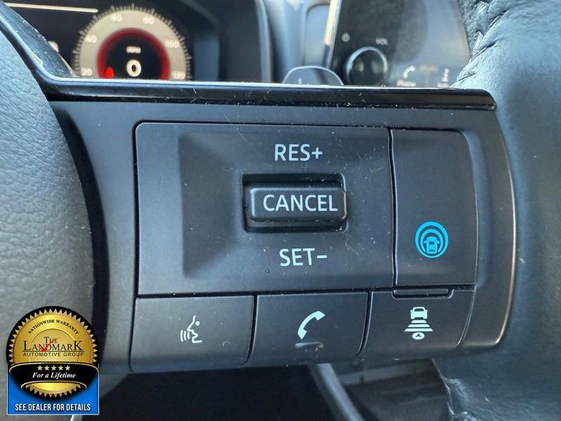 Used 2023 Nissan Rogue Platinum w/ Platinum Premium Package image 11