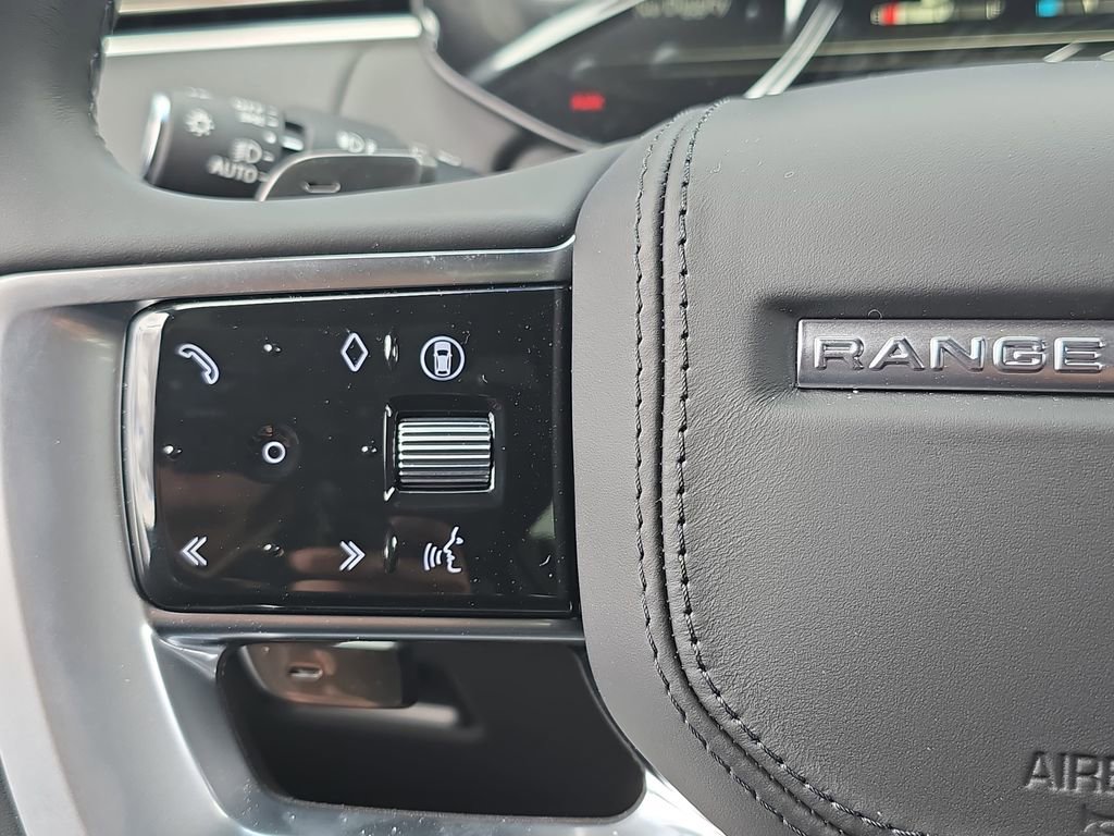 New 2026 Land Rover Range Rover Long Wheelbase SE AWD/4WD image 19