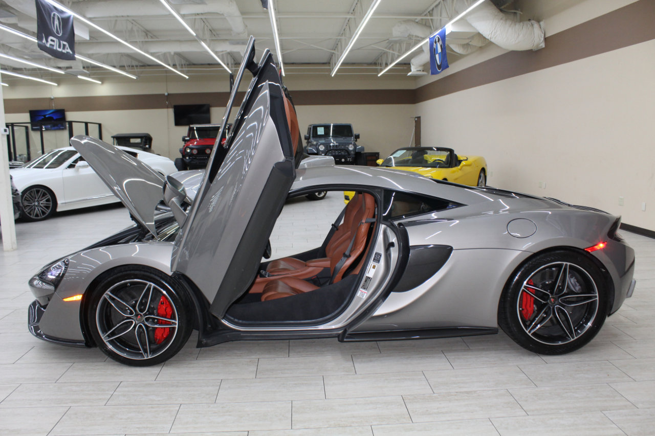 Used 2017 McLaren 570S Coupe image 15
