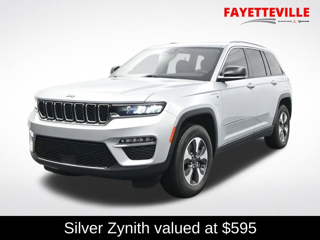 Used 2023 Jeep Grand Cherokee 4WD 4xe image 1