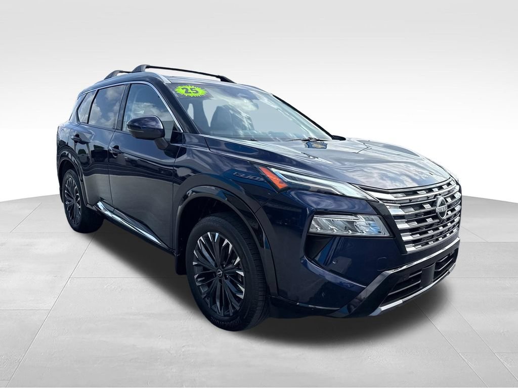 Used 2025 Nissan Rogue Platinum FWD image 8