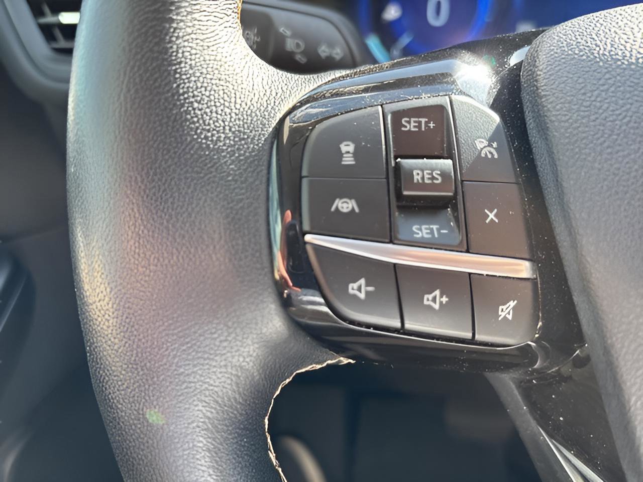 Used 2021 Ford Escape Titanium w/ Titanium Premium Package image 24